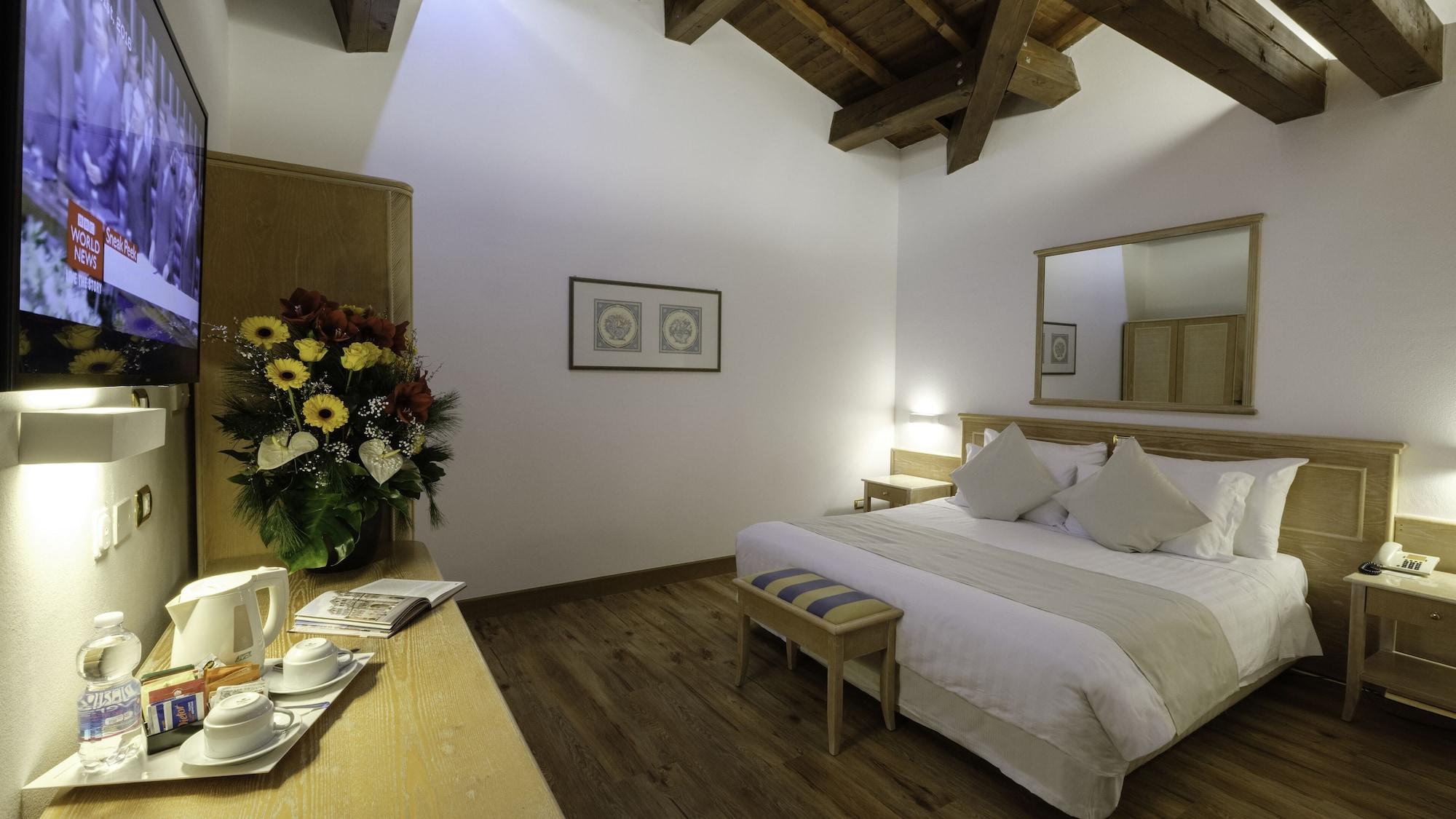 Hotel Orologio Ferrara Esterno foto