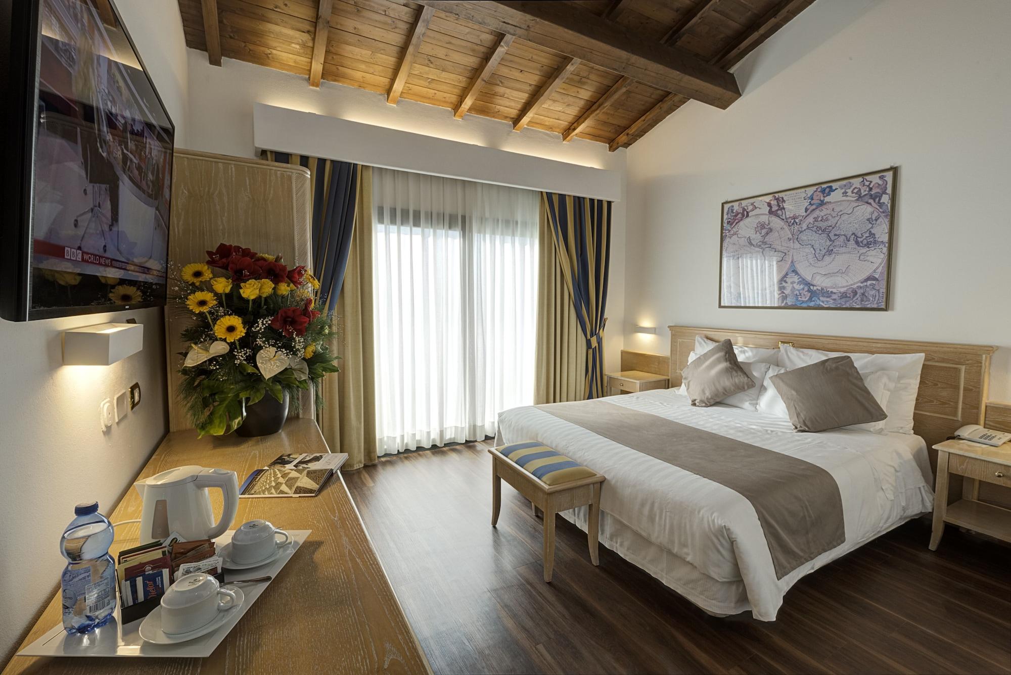 Hotel Orologio Ferrara Esterno foto
