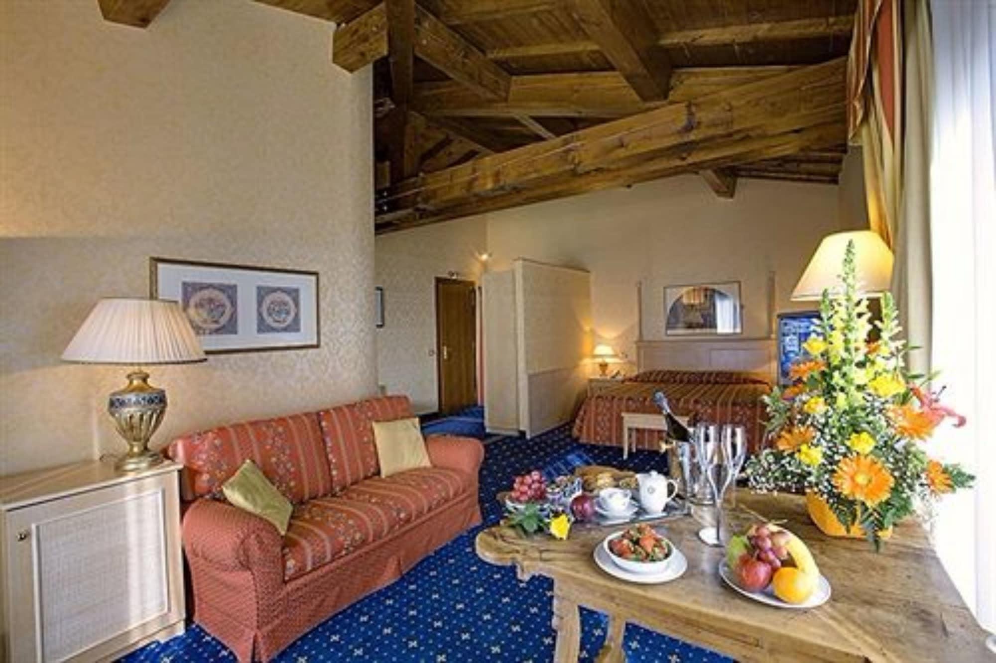 Hotel Orologio Ferrara Esterno foto