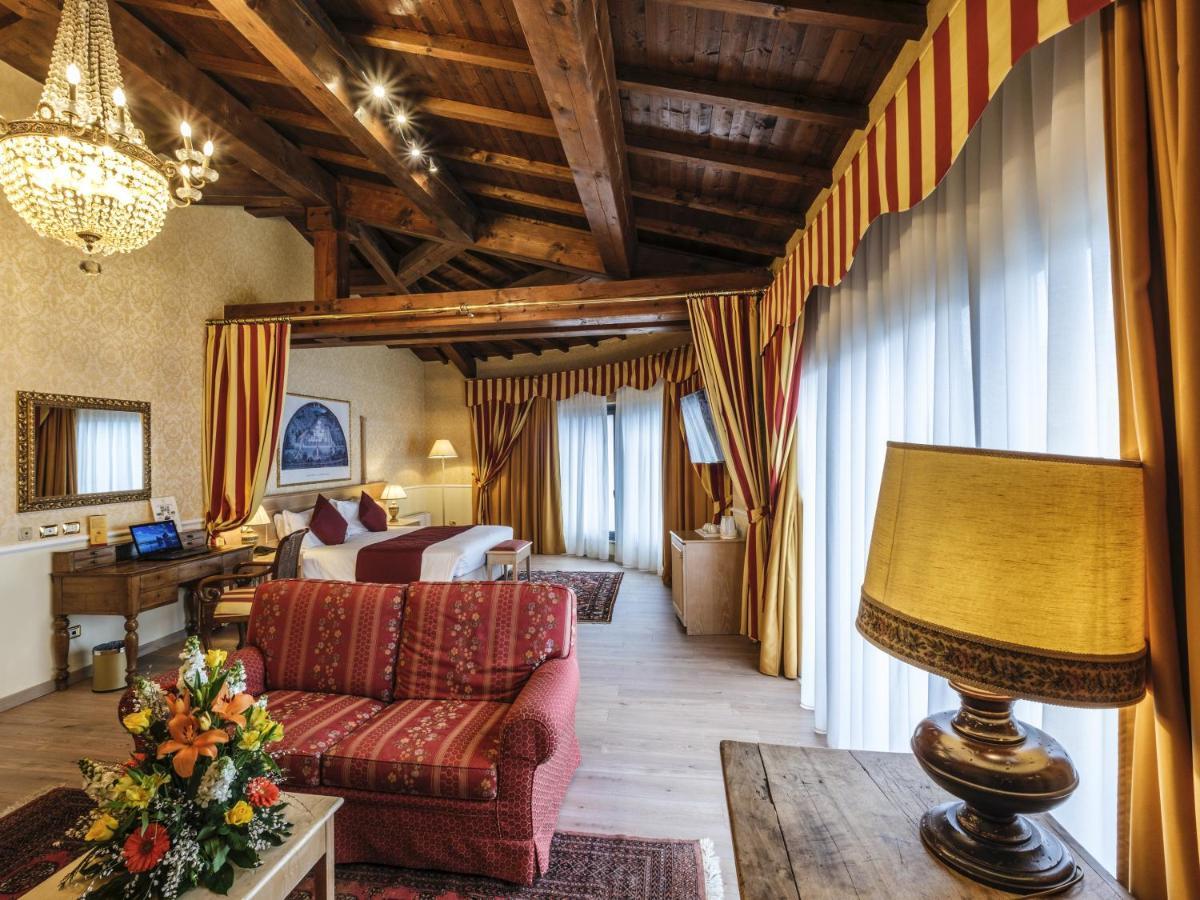 Hotel Orologio Ferrara Esterno foto