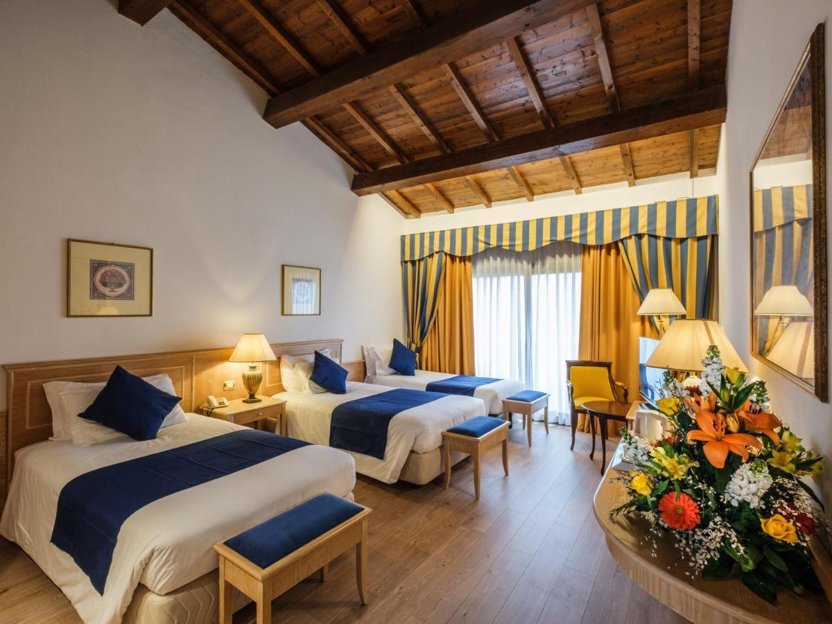 Hotel Orologio Ferrara Esterno foto